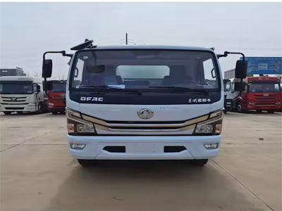 Dongfeng Dolica Yuchai,165 Л.с.,Городской Пылесос Высокого Давления Для Очистки И Дноуглубления Канализационных Трубопроводов